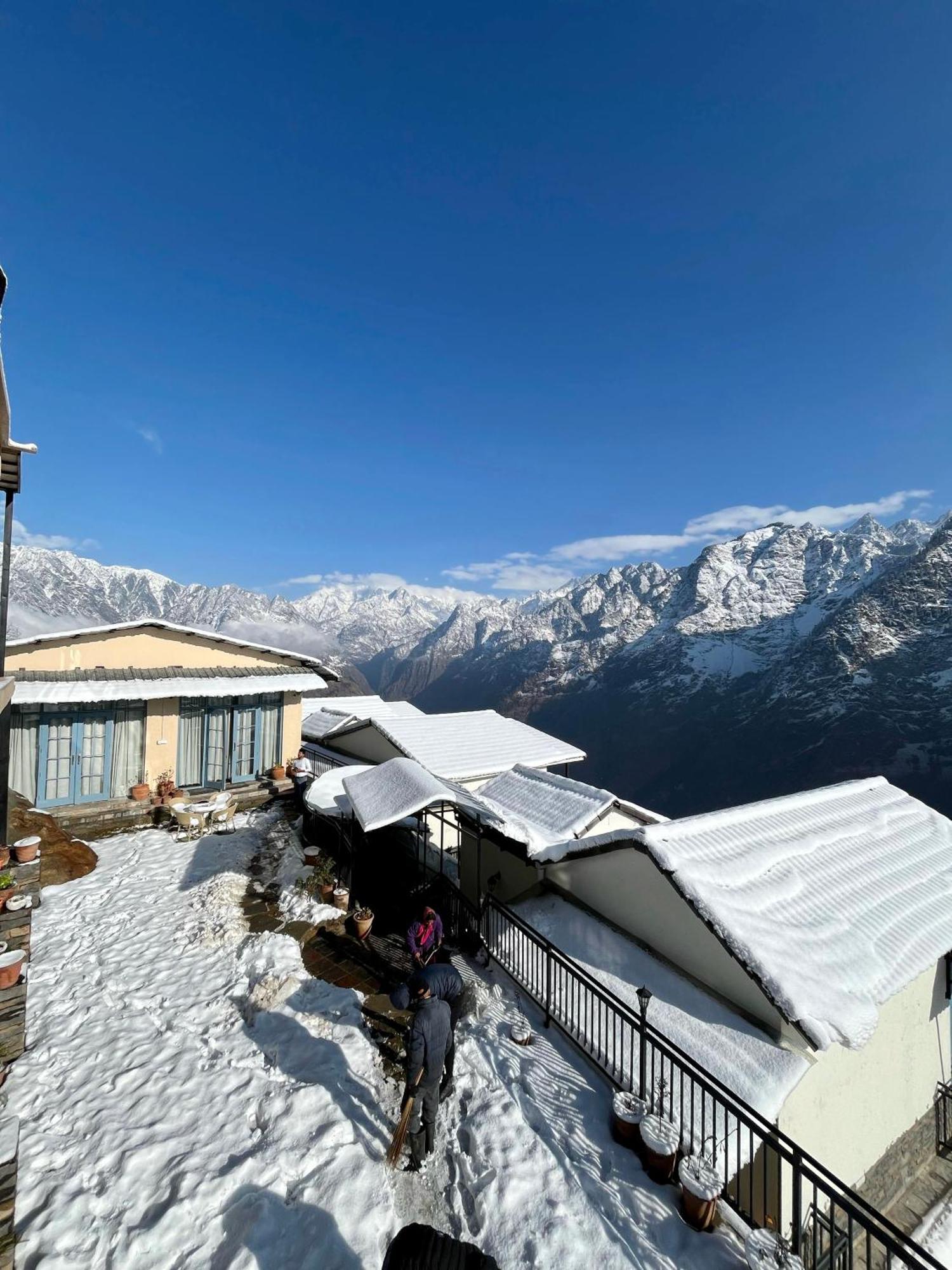 Faraway Cottages, Auli Joshīmath Dış mekan fotoğraf