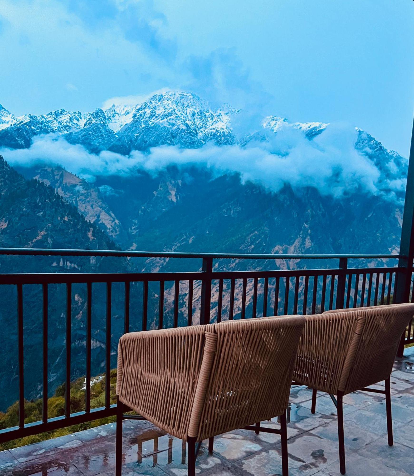 Faraway Cottages, Auli Joshīmath Dış mekan fotoğraf